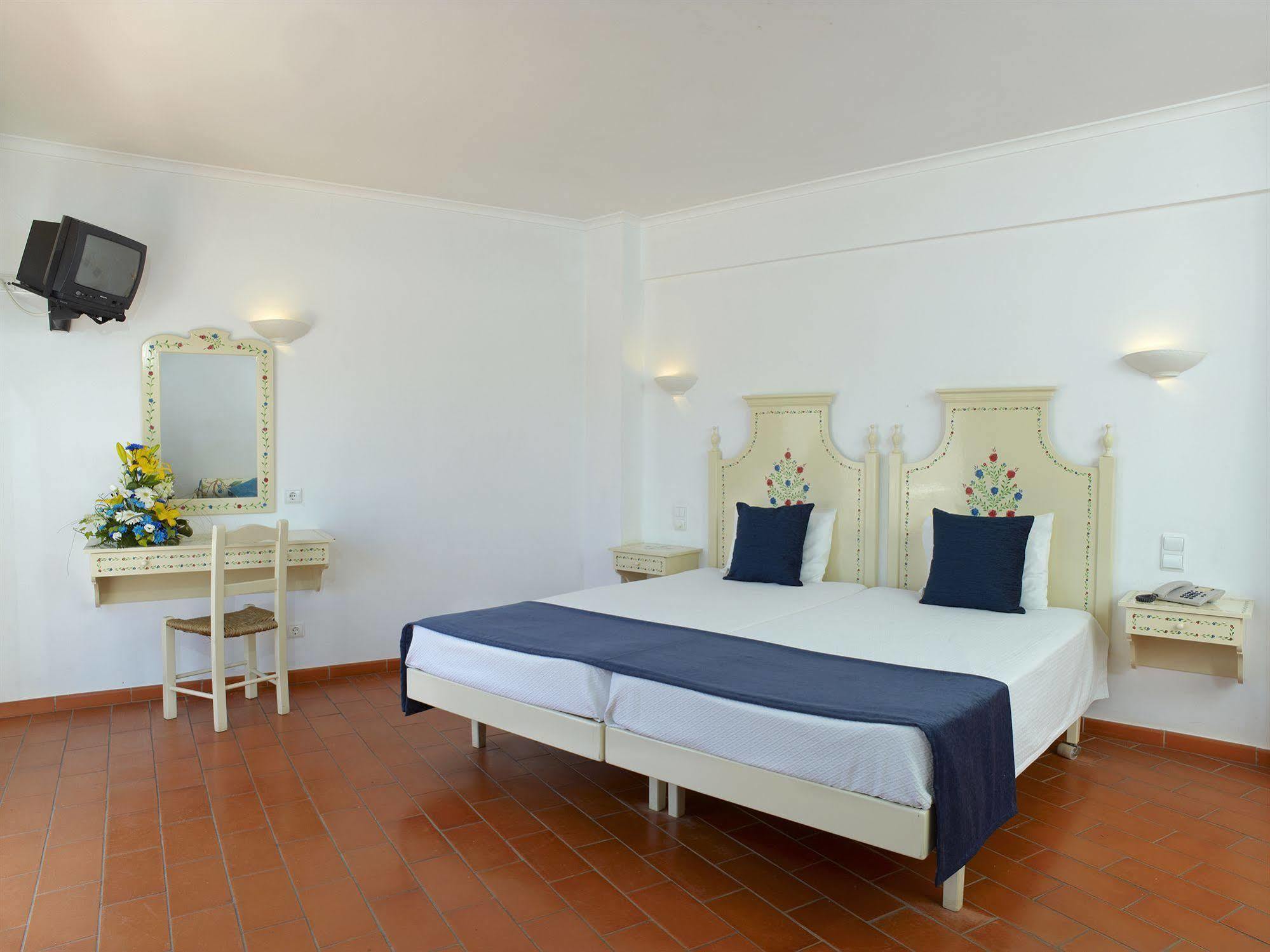 Hotel Indigo Albufeira By Ihg (Adults Only) Dış mekan fotoğraf